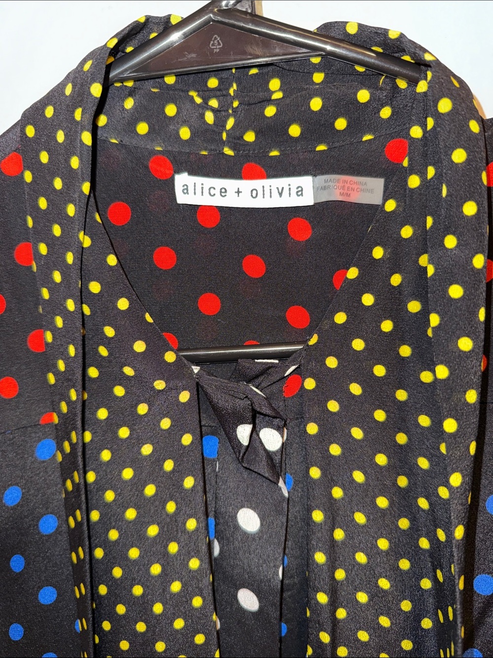 Alice + Olivia Black Polka Dot Mixed-Color Tie-Neck Blouse - Picture 4 of 6